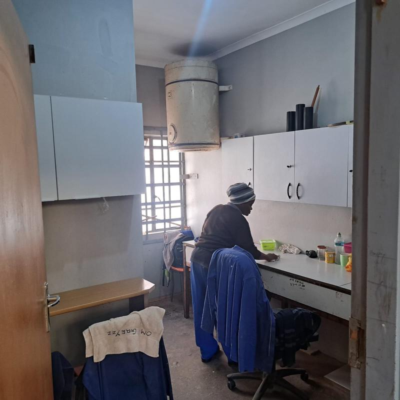 To Let Commercial Property for Rent in Deal Party Eastern Cape